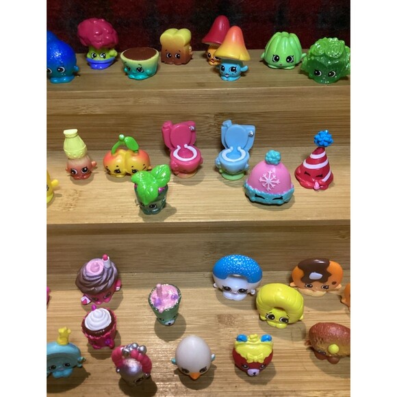 Shopkins Season Four 4 Large Lot Of 37 Figures Moose Toys Animated Food - Picture 6 of 11